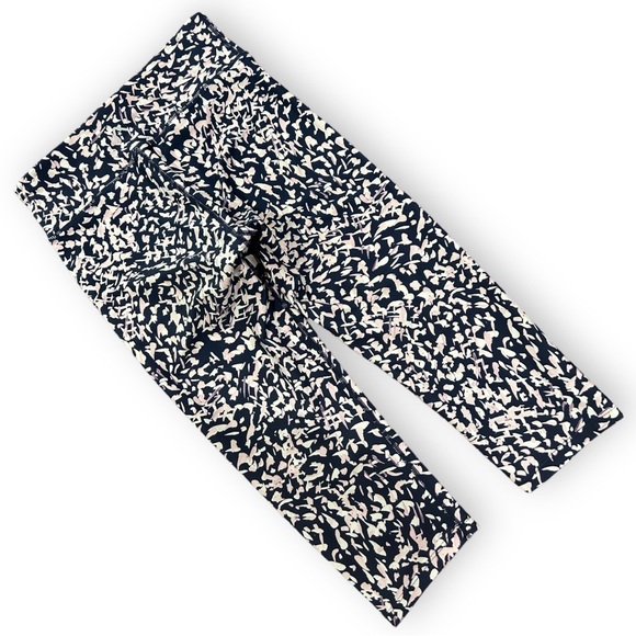 Rockwear Capri Leggings Black White and Lavender Pattern Gymwear Activewear - Picture 6 of 10